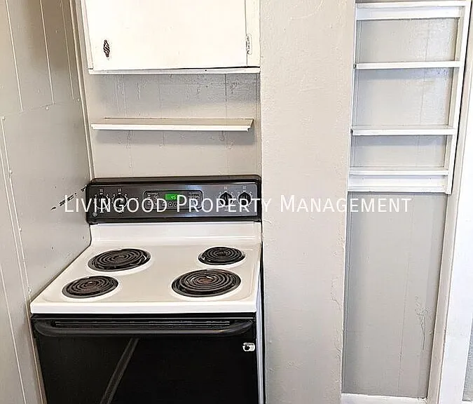 225 E Brookside St #16 — Photo 9