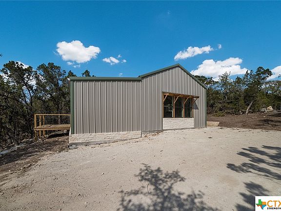 3rd image of 894 Linda Dr