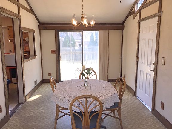 Access Deck from  Dining Rm 