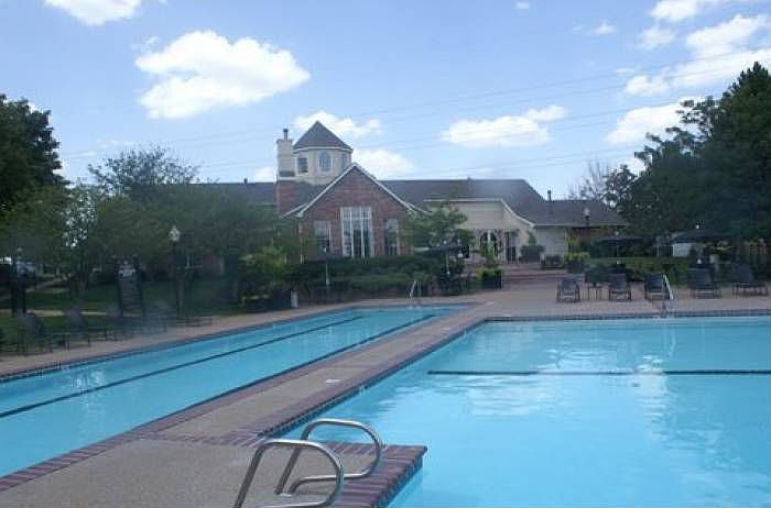 2 pools!