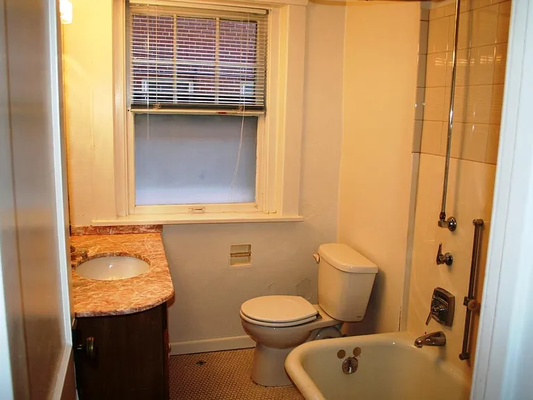 Upstairs Bathroom