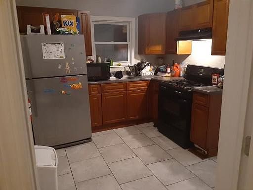 4th image of 80 S 13th St Floor 1