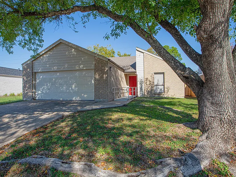 16042 Bear Hill Dr — Photo 29