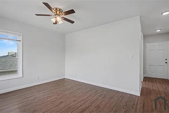 4170 Marlton Ave #G — Photo 1