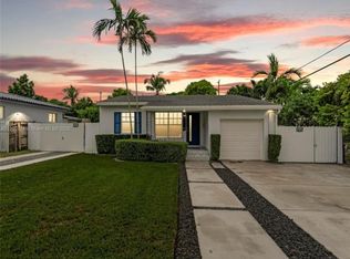 570 SW 45th Ave, Miami, FL 33134