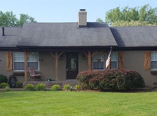 824 S Farm Ct, Murfreesboro, TN 37128