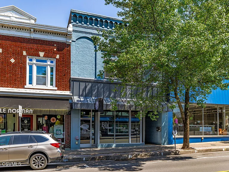 494 Mill St — Photo 3