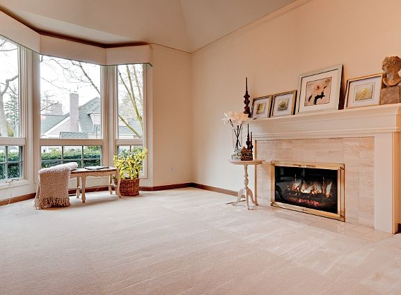 4th image of 1722 Bellevue Way NE #29-D