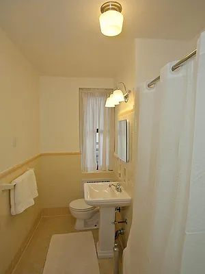 Sold by Avenue Sotheby's International Realty | media 12