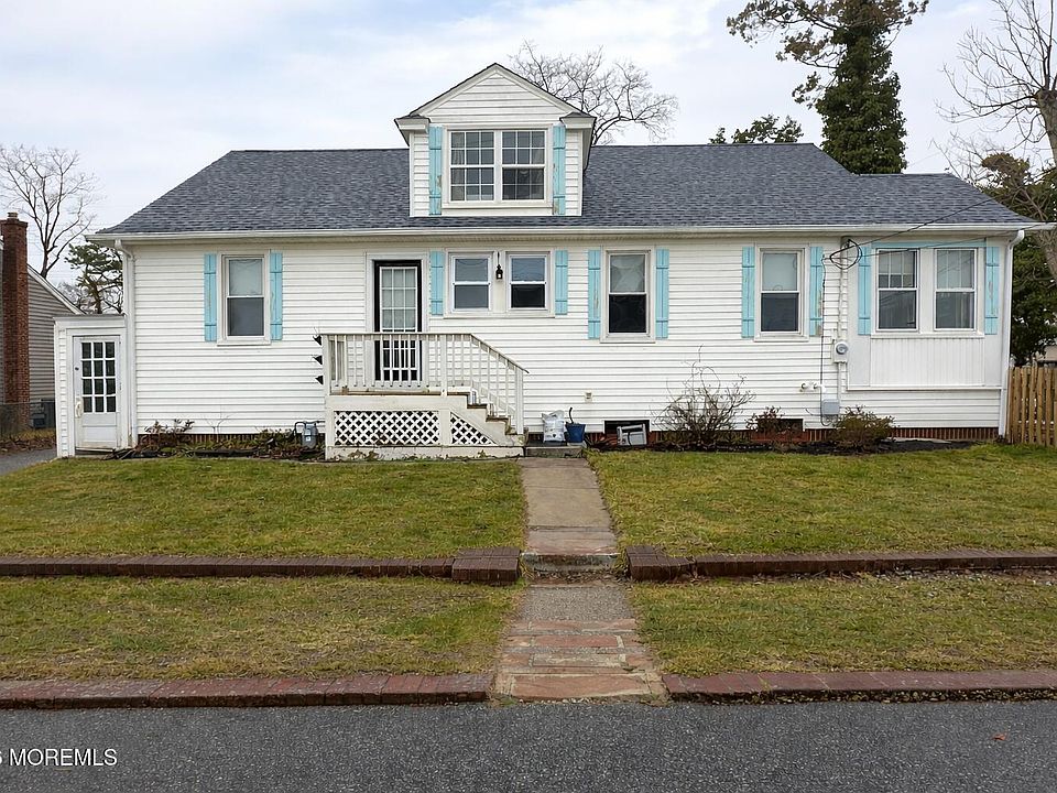 1st image of 4 Spring St