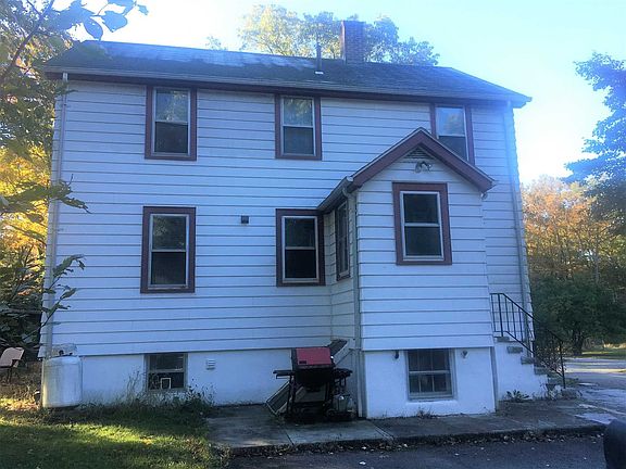 2nd image of 28 Ahles Cir