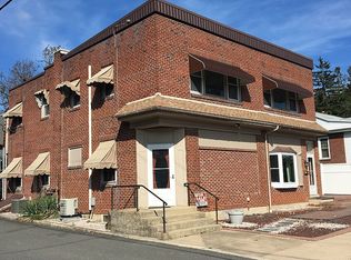 2129 Spring St, West Lawn, PA 19609