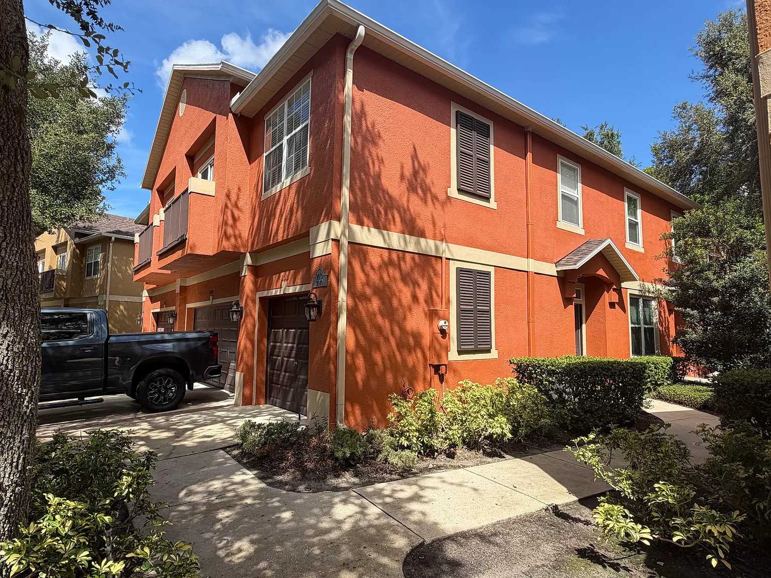 3 bed, 2.5 bath, 1624 sqft, $2,350 — Photo 4