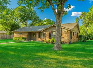 1717 W 2nd St, Arlington, TX 76013