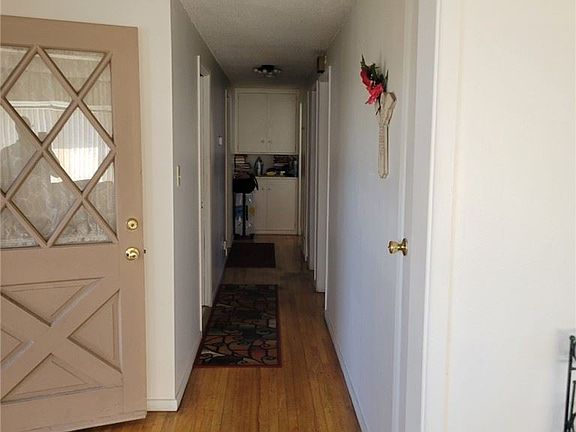 3rd image of 1039 W 122nd St