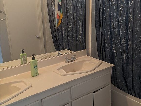 5th image of 25637 Calabria Dr