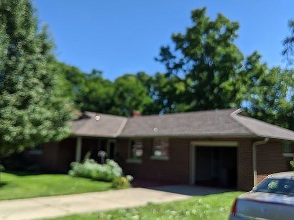 3rd image of 2256 Saint Vincents Ave