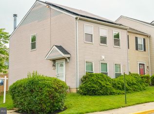 2133 N Anvil Ln, Temple Hills, MD 20748