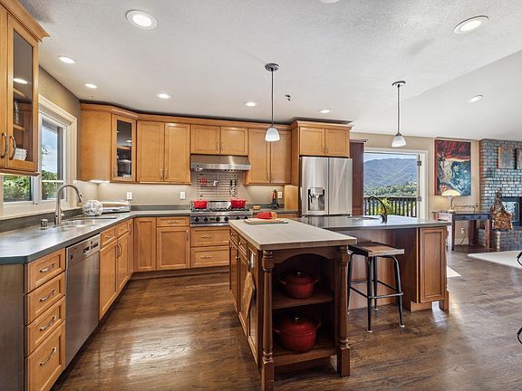 5th image of 1247 Highland Drive