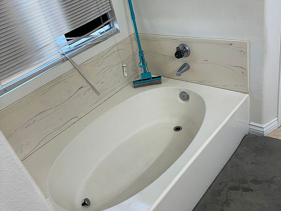 5th image of 2139 Del Amo Blvd Unit 1