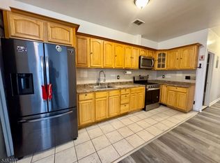142 Ege Ave, Jersey City, NJ 07304