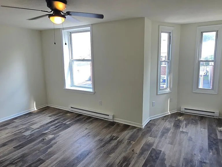 20-22 Saint John St — Photo 13