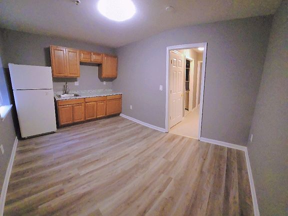 2nd image of 1022 N Broadway APT A