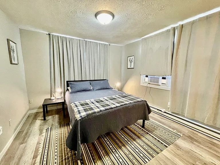 334 N Spring Ave #3 — Photo 7