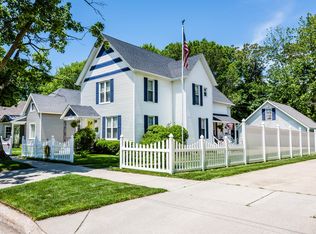 1313 Harrison Ave, Saint Joseph, MI 49085