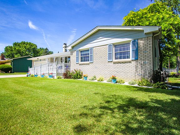 2nd image of 7091 Sprucewood Dr