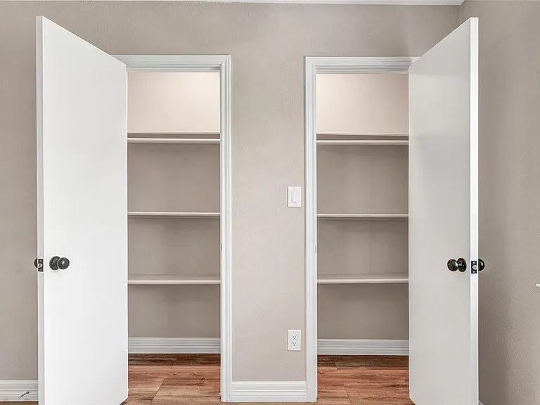 6023 Sean Ct — Photo 29