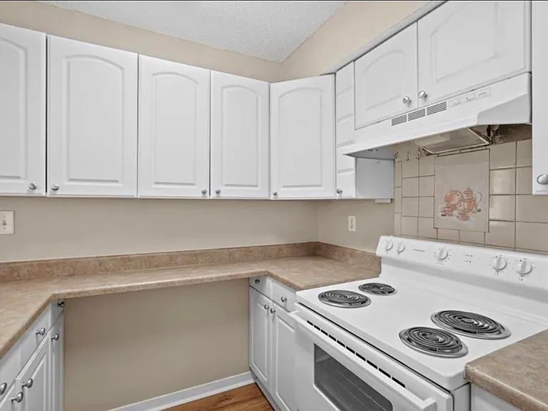 10164 Oakberry St — Photo 5