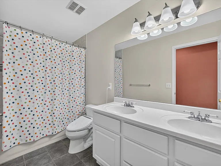 3813 Rochester Rd — Photo 25