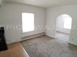 222 5th Ave SW #B, Cedar Rapids, IA 52404