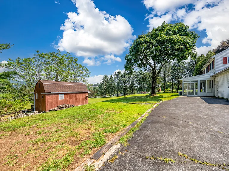 3250 Vista Dr — Photo 42