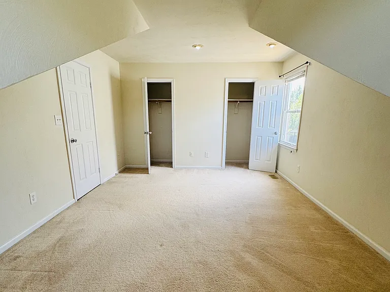 3901 Quartz Ln — Photo 16