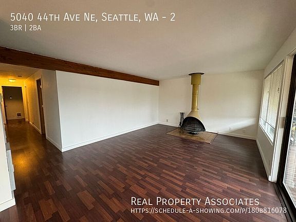 3rd image of 5040 44th Ave NE APT 2
