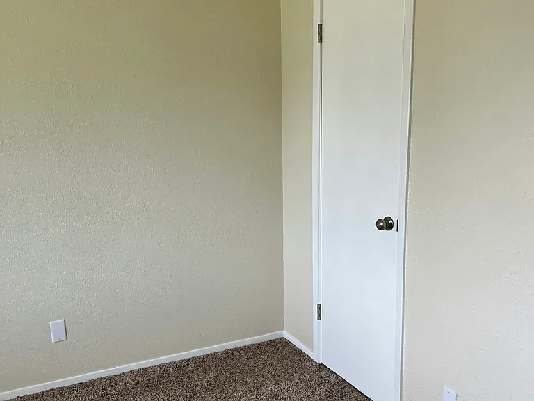 821 Betsy Ross Dr #A — Photo 7