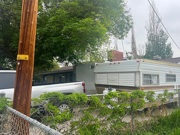2nd image of 319 N 6th St E