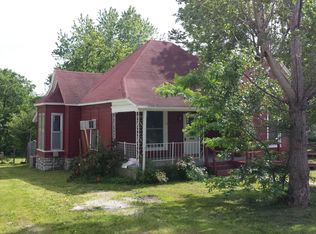 217 Rubey St, Paris, MO 65275