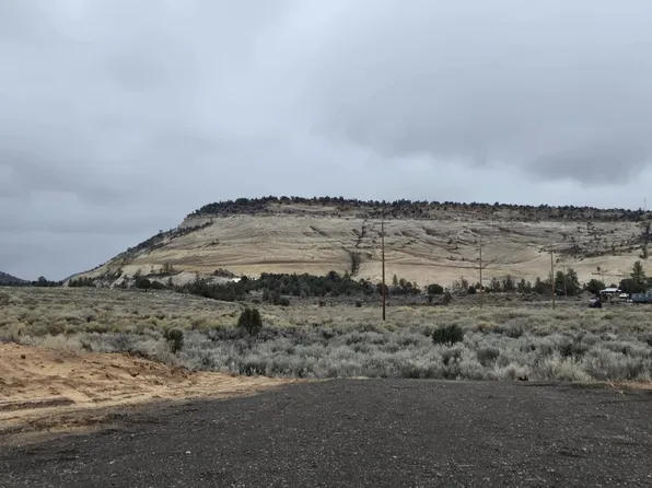 1049 N Highway 12, Boulder, UT 84716