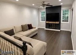 23 Estate Rd — Photo 4