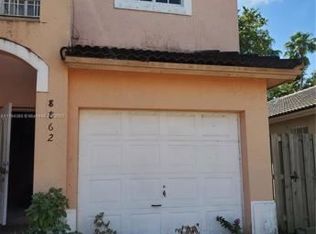 8862 SW 215th Ln, Cutler Bay, FL 33189