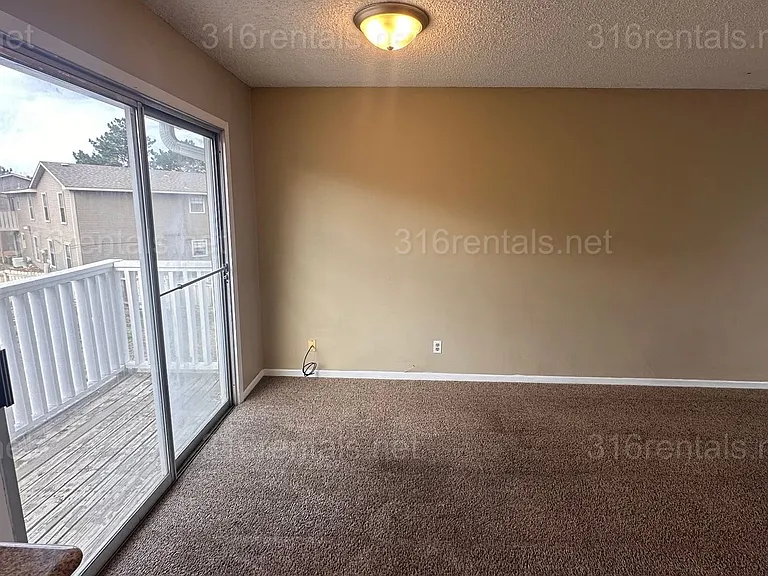 6716 W Par Ln #4 — Photo 8
