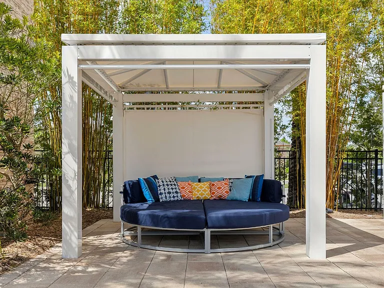 Horizon Wiregrass Ranch - Outdoor Lounge