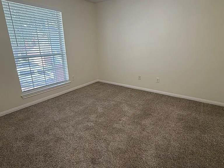 15107 Palton Springs Dr — Photo 12