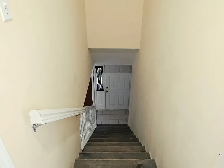 2563 Oak Harbor Dr — Photo 13