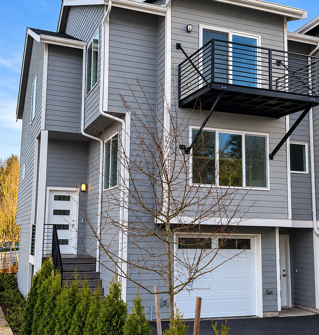 3 bed, 2.5 bath, 1637 sqft, $3,250 — Photo 1