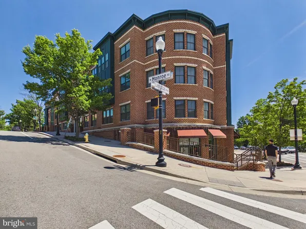 2101 Monroe #403, Arlington, VA 22207