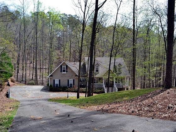 2nd image of 11 Tanager Ln